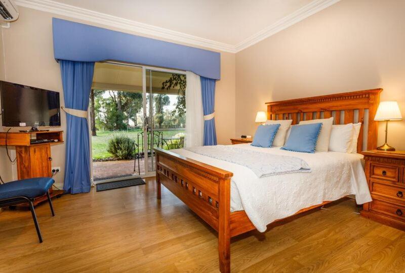 Inn The Tuarts Guest Lodge Busselton Accommodation - Adults Only Exterior photo